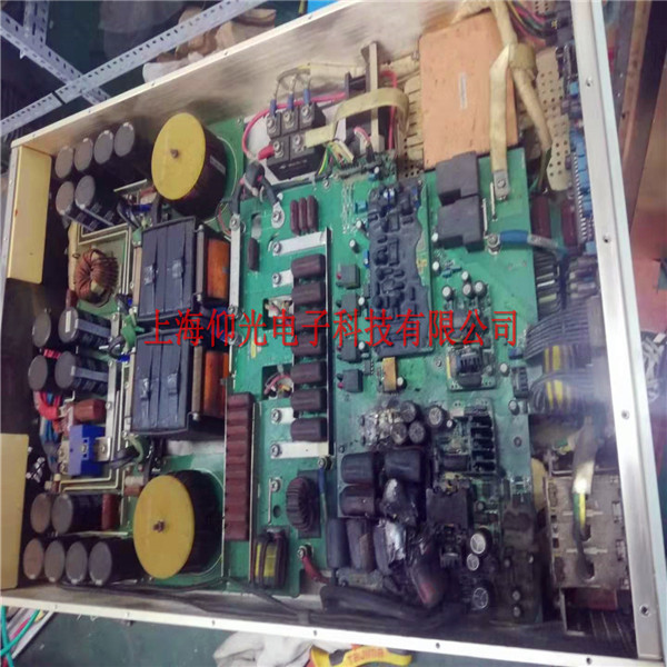 河北施耐德變頻器炸機(jī)故障修理,報(bào)SPF速度反饋丟失故障速修到上海仰光電子