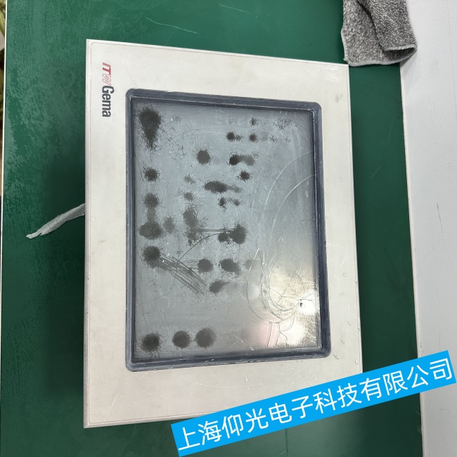 長沙伊頓觸摸屏MC2-440-12TSB-1-1K無法進入操作系統(tǒng)界面故障維修技術(shù)精湛